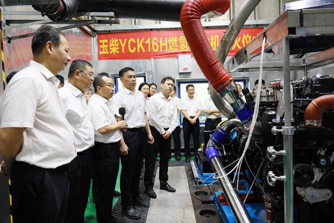 中国最大排量、最大马力燃氢发动机玉柴YCK16H成功点火