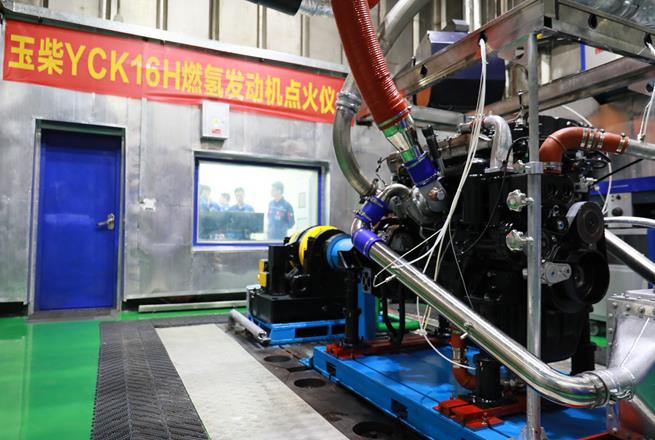 中国最大排量、最大马力燃氢发动机玉柴YCK16H成功点火