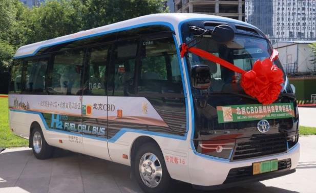丰田氢燃料电池柯斯达成北京CBD商务班车，是冬奥会的退役车辆