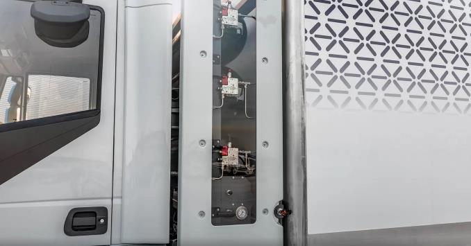 Luxfer的储氢解决方案在Tevva的氢电动卡车上采用
