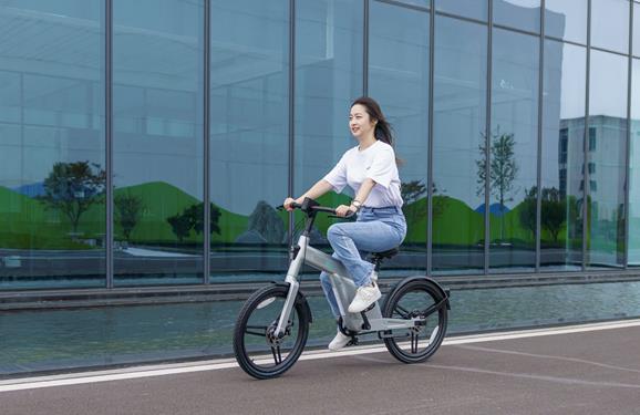 国内首款！永安行正式销售量产氢能自行车.jpg